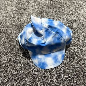 Cat and jack Target baby 6-12 mo Blue and White Tie-Dye Cap Sun hat shark
